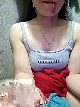 Snapshot of LucyyLy chatting on 01.14.26 LucyyLy online show from 01.14.26