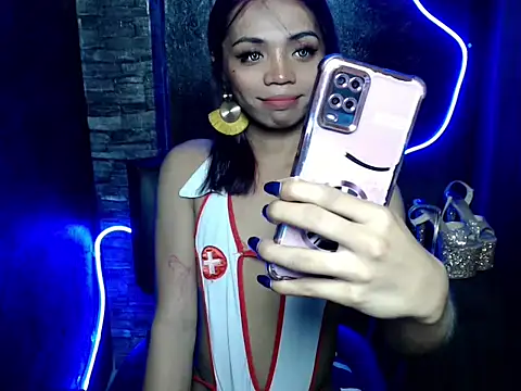 Snapshot of cristine_shopa chatting on 10.02.25 cristine shopa online show from 10.02.25