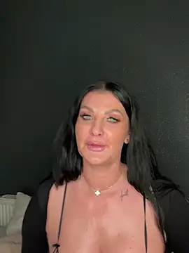 Nola Luxx-offiziell online show from 01.05.26