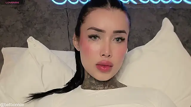 belllbonniie online show from 05.10.26