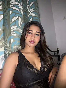 STRIP GLOW online show from 01.08.26