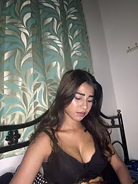 STRIP GLOW online show from 03.08.26