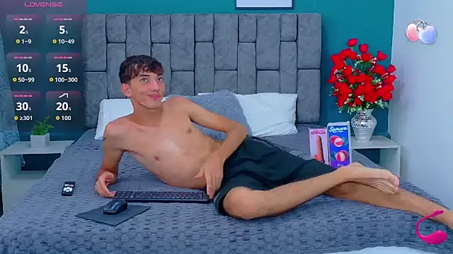 Maikol Ortiz online show from 10.19.25