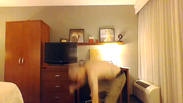 Snapshot of WWGD69 chatting on 09.17.25 WWGD69 online show from 09.17.25