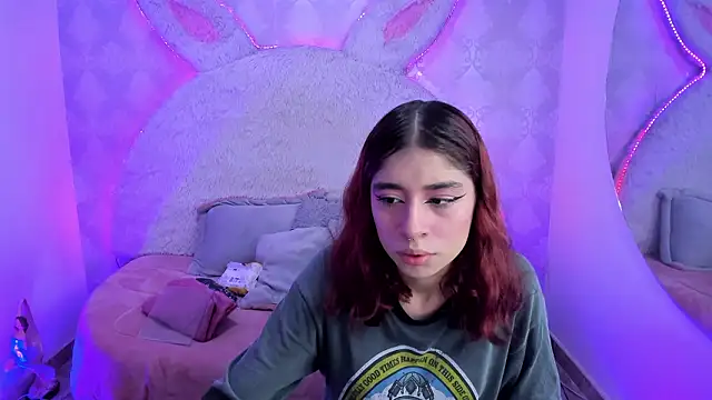 Snapshot of Gaby_louse chatting on 02.12.26 Gaby louse online show from 02.12.26