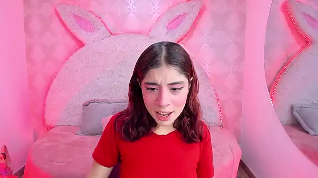 Snapshot of Gaby_louse chatting on 02.14.26 Gaby louse online show from 02.14.26