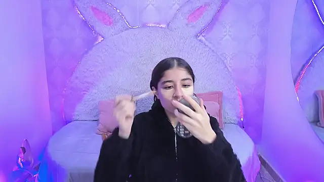 Snapshot of Gaby_louse chatting on 04.01.26 Gaby louse online show from 04.01.26