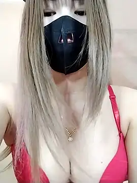 Snapshot of Helen69x chatting on 12.20.25 Helen69x online show from 12.20.25