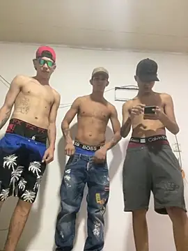 spicyboysvenezuelan online show from 11.18.25