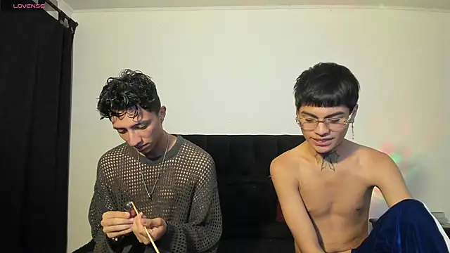 mhatias  online show from 10.21.25