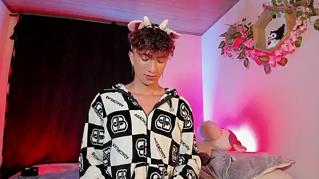 mhatias  online show from 03.11.26