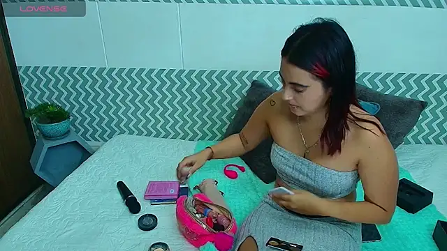 EmilyCoy  online show from 10.11.25