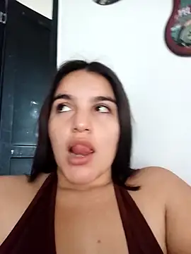 Snapshot of chloe_90 chatting on 09.08.25 chloe 90 online show from 09.08.25