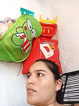 Snapshot of chloe_90 chatting on 11.05.25 chloe 90 online show from 11.05.25