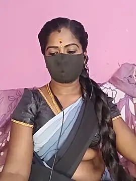 Snapshot of tamilammukuttyy chatting on 05.21.26 tamilammukuttyy online show from 05.21.26