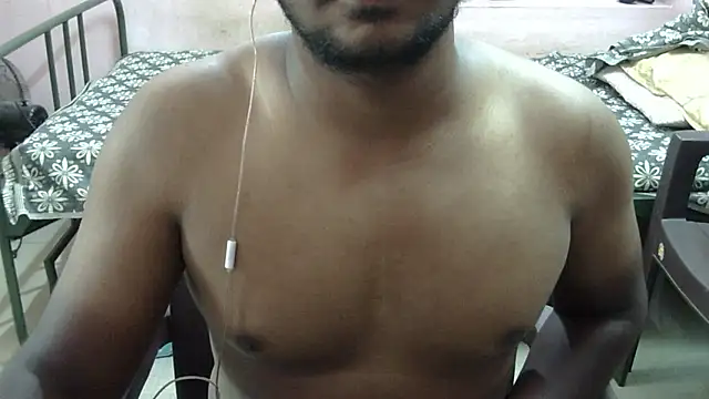 Snapshot of x_boyy_x chatting on 09.15.25 x boyy x online show from 09.15.25