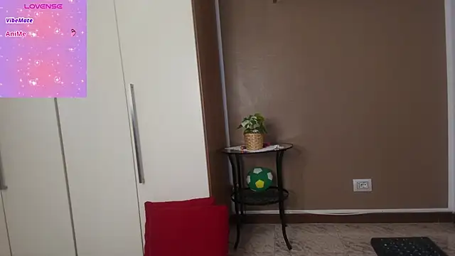 ScarletVerdi online show from 11.22.25