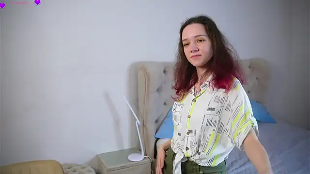 RolandaFolkes online show from 09.19.25