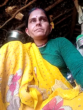 Snapshot of Hot_rachnasexy chatting on 12.17.25 Hot rachnasexy online show from 12.17.25