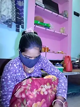 Snapshot of Bebo_Sweety143 chatting on 11.09.25 Bebo Sweety143 online show from 11.09.25