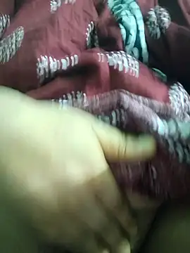 Snapshot of desi_boudi87 chatting on 09.09.25 desi boudi87 online show from 09.09.25