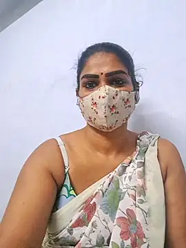 Snapshot of sherlin24 chatting on 10.18.25 sherlin24 online show from 10.18.25