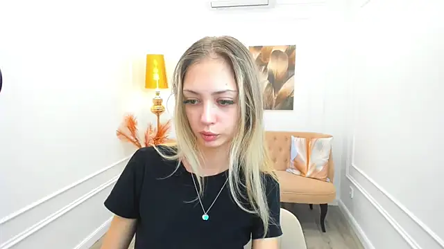 Snapshot of EmilyGraydis chatting on 07.05.26 EmilyGraydis online show from 07.05.26