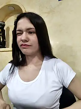 CHARLOTTE  05 online show from 10.04.25