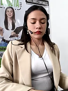 CHARLOTTE  05 online show from 11.10.25