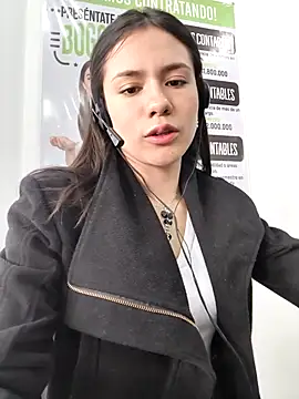 CHARLOTTE  05 online show from 11.13.25