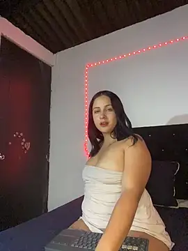 Mollykarterr online show from 10.07.25