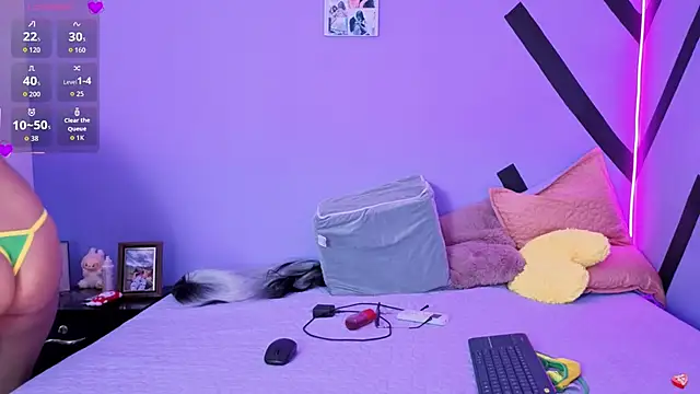 Snapshot of 666SweetAndSpicy chatting on 09.17.25 666SweetAndSpicy online show from 09.17.25