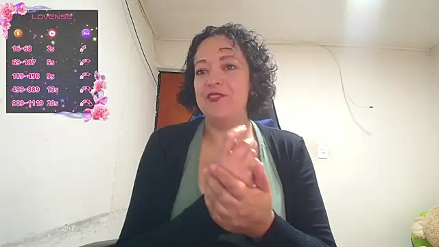 Miss Oriana online show from 11.26.25