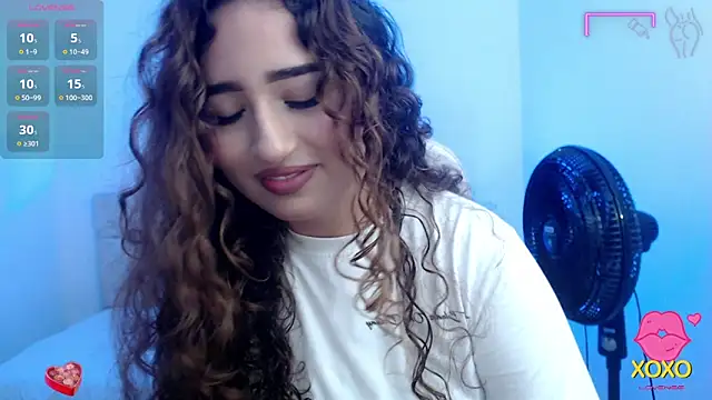 Snapshot of sasha_17_ chatting on 09.25.25 sasha 17  online show from 09.25.25