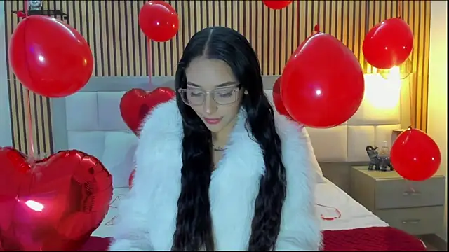 Roseaurora online show from 02.14.26