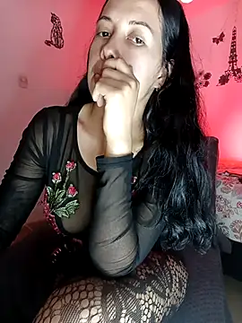 MiaForever1 online show from 12.20.25