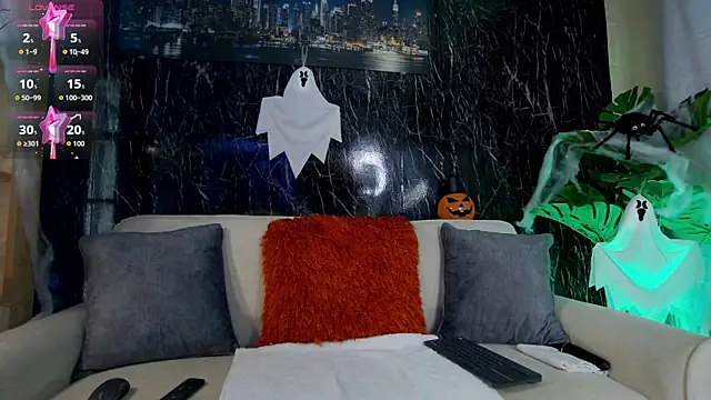 Emily Foxx01 online show from 10.21.25