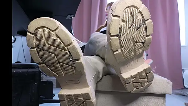 Snapshot of CruelSiren chatting on 03.02.26 CruelSiren online show from 03.02.26