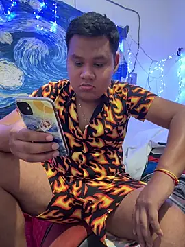 Snapshot of Danimiles chatting on 02.07.26 Danimiles online show from 02.07.26