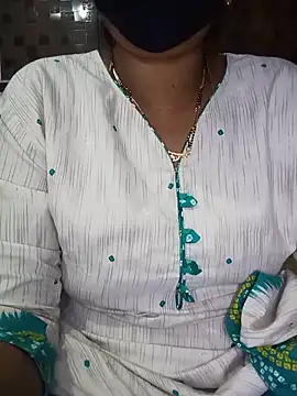 Snapshot of Mee_harini-telugupilla chatting on 06.15.26 Mee harini-telugupilla online show from 06.15.26