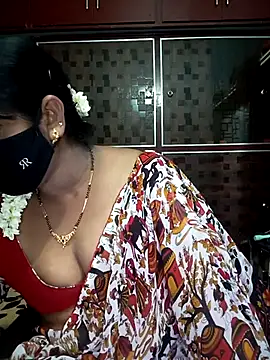 Snapshot of Mee_harini-telugupilla chatting on 06.30.26 Mee harini-telugupilla online show from 06.30.26