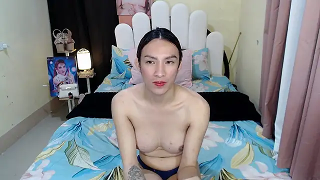 AmandaTheMonsterCock online show from 10.12.25