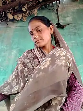 Snapshot of H_seema chatting on 07.15.26 H seema online show from 07.15.26