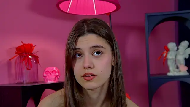 Snapshot of ArianaAllens chatting on 05.02.26 ArianaAllens online show from 05.02.26