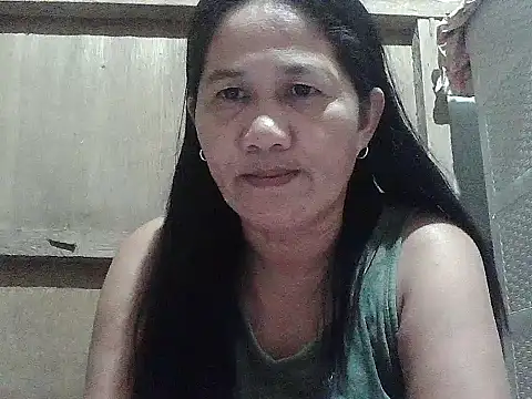 Snapshot of hotmama_063 chatting on 05.20.26 hotmama 063 online show from 05.20.26