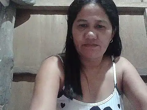 Snapshot of hotmama_063 chatting on 05.21.26 hotmama 063 online show from 05.21.26