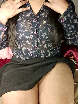 Riya Malik online show from 03.04.26