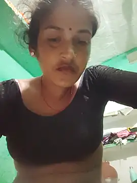 Nillohot online show from 10.07.25