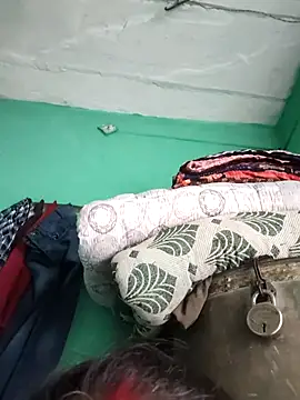 Nillohot online show from 10.12.25