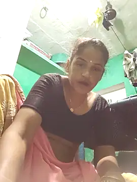 Nillohot online show from 10.25.25